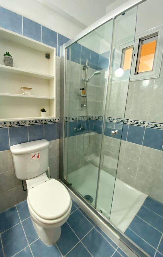 Cozy Poolside Apartment Пафос Екстериор снимка